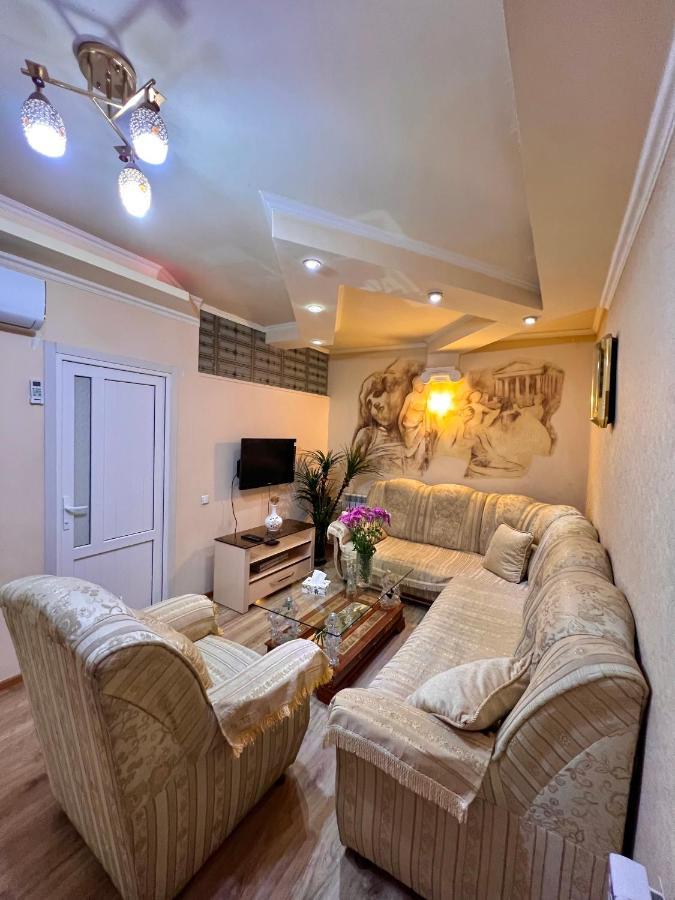 Apartment In The Centre Of Yerevan For Rent Exteriör bild