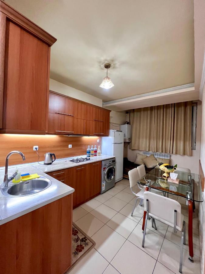 Apartment In The Centre Of Yerevan For Rent Exteriör bild